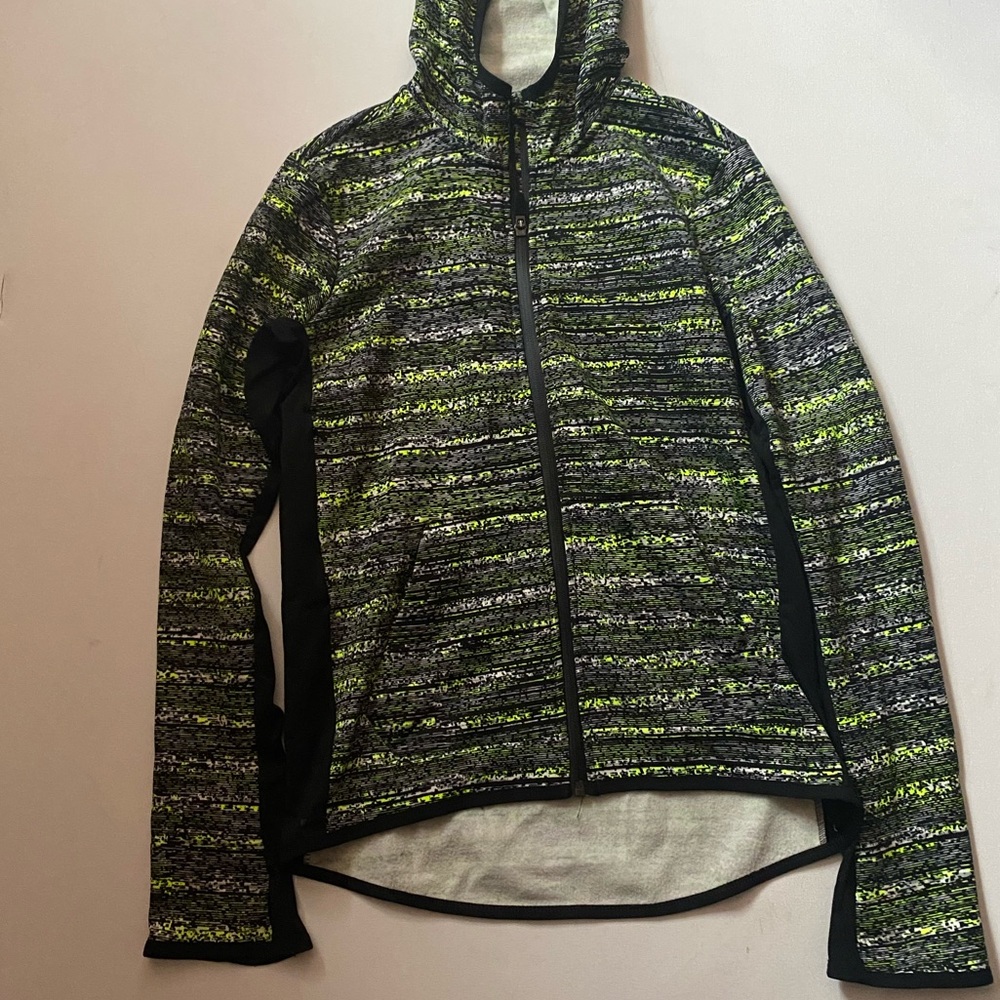 Thermafit size small sweater